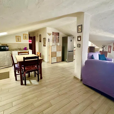 Apartment The Quiet Mansard Olbia