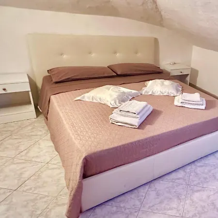 Apartment The Quiet Mansard